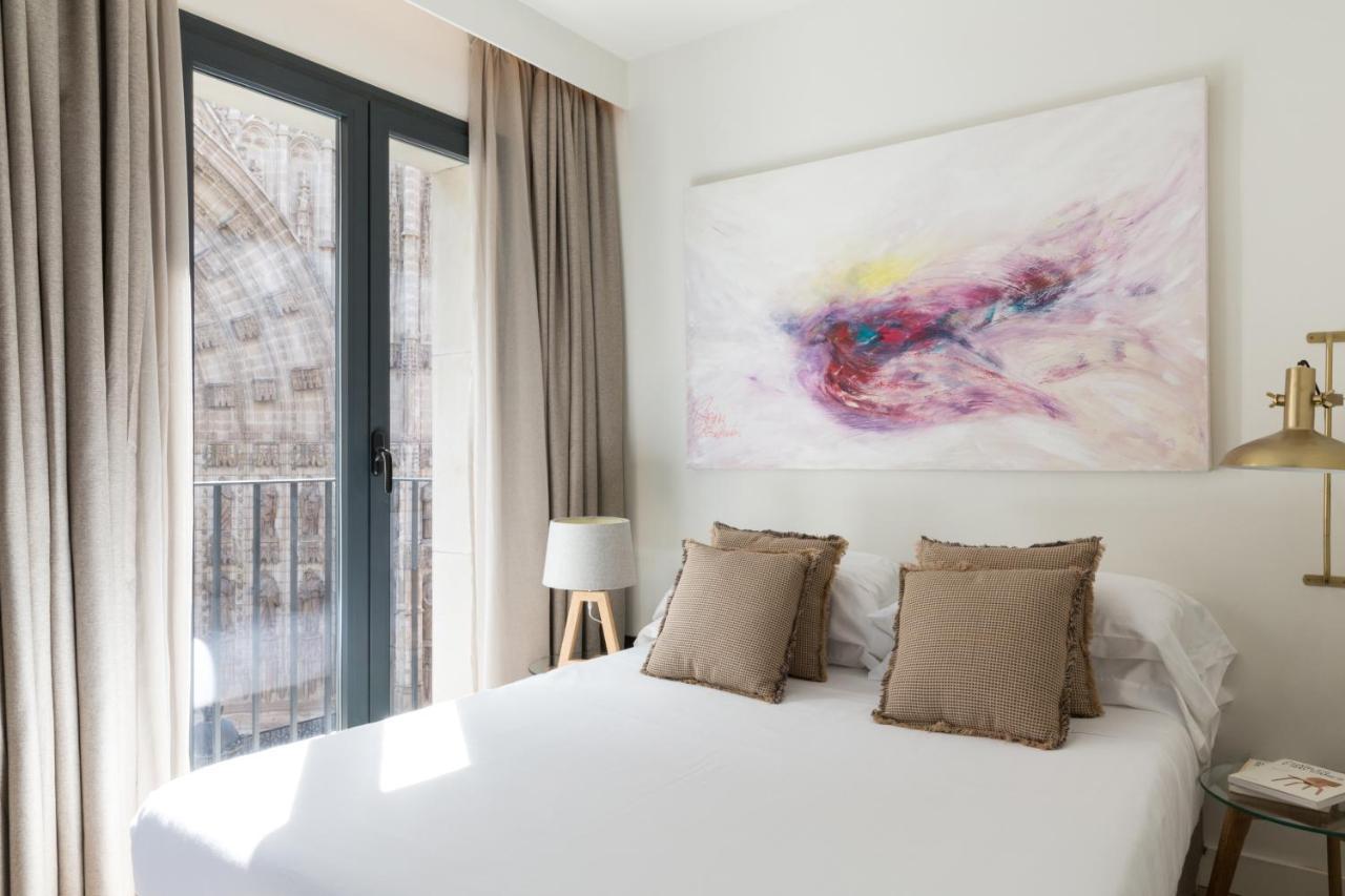 Puerta Catedral Suites Seville Exterior photo